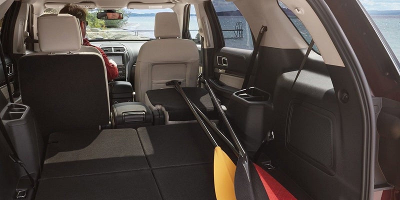 19 Ford Explorer Car Dealer In Redford Mi Pat Milliken Ford