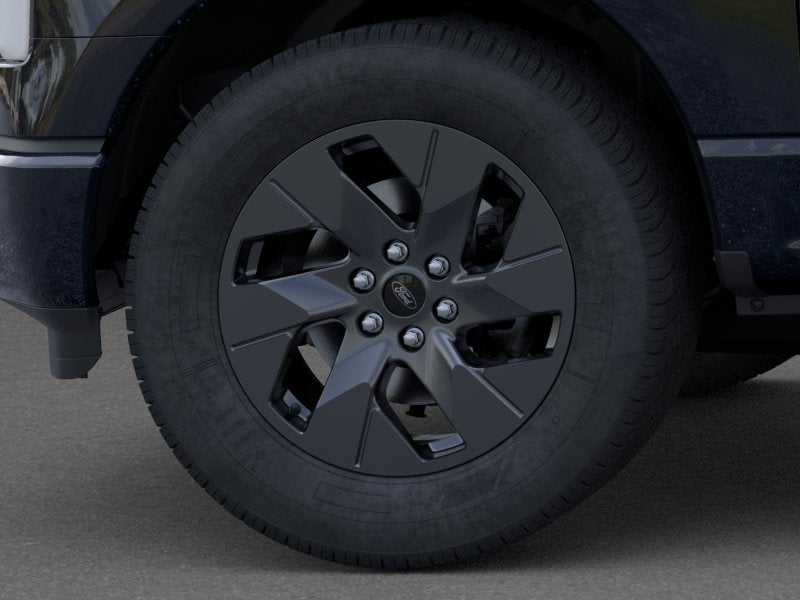 2025 Ford F-150 Lightning Flash - Photo 19