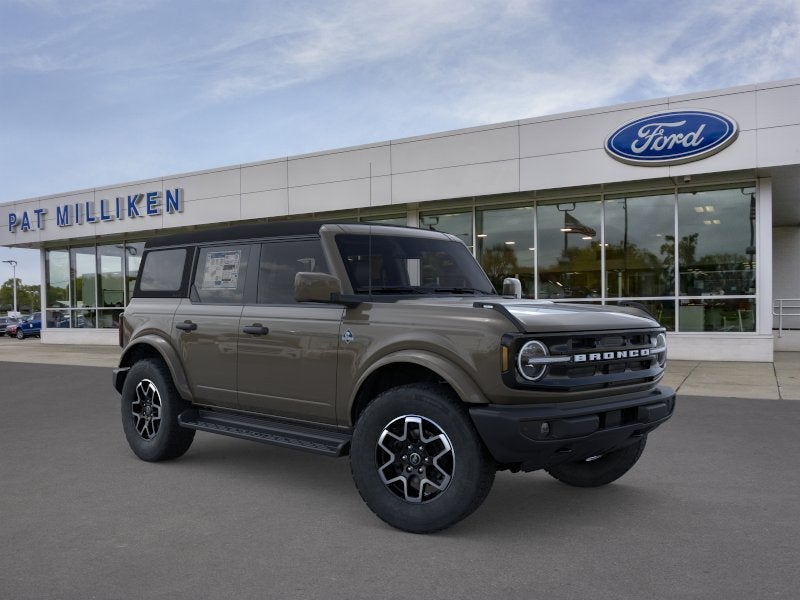 2026 Ford Bronco Outer Banks