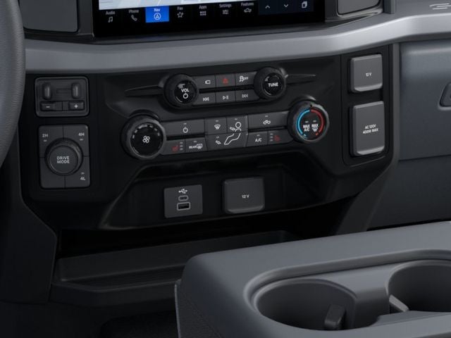 2026 Ford F-250 Super Duty XLT - Photo 15