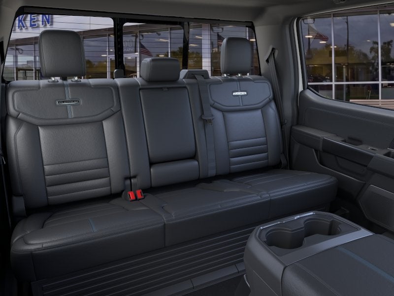 2026 Ford F-350 Super Duty Platinum - Photo 11