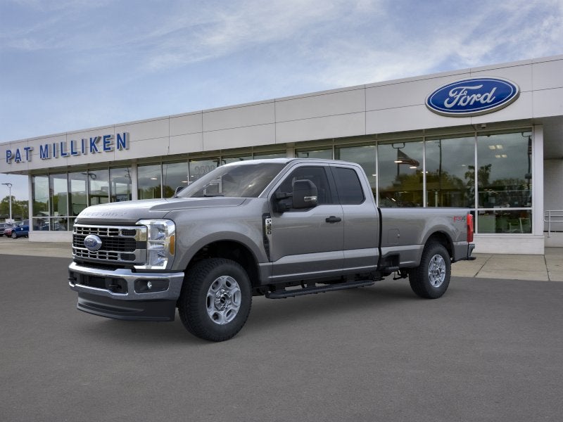 2026 Ford Super Duty F-350® XLT