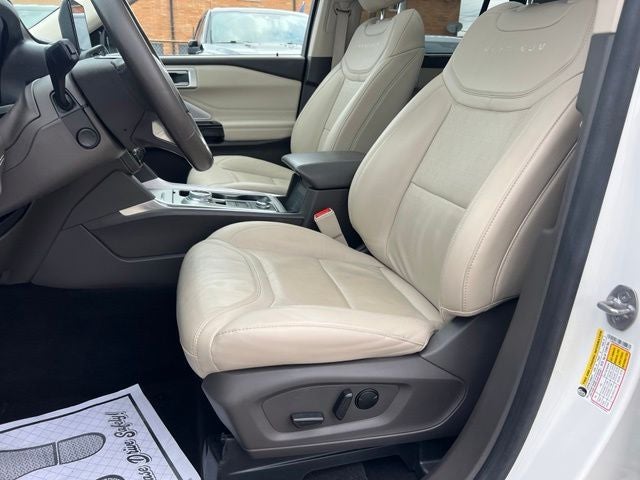 2023 Ford Explorer Platinum