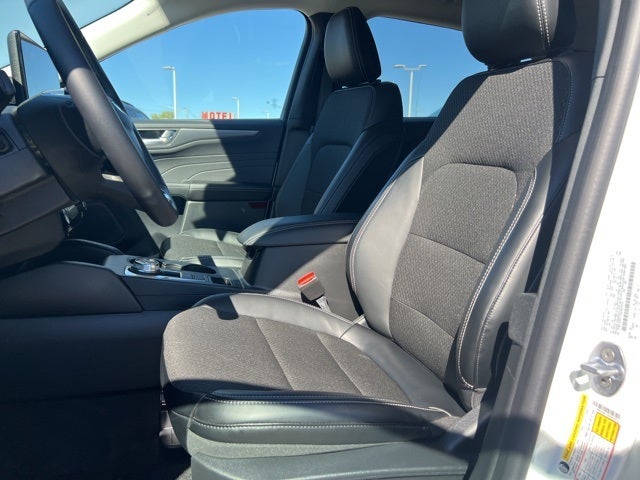 2025 Ford Escape Plug-In Hybrid Base