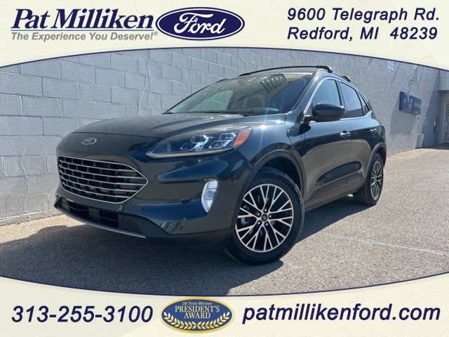 2022 Ford Escape Titanium