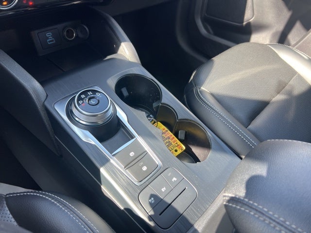 2022 Ford Escape Plug-In Hybrid Titanium