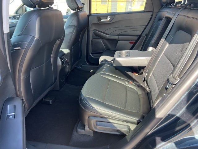 2022 Ford Escape Plug-In Hybrid Titanium