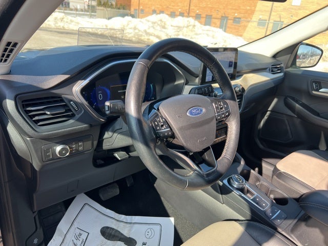 2022 Ford Escape Titanium