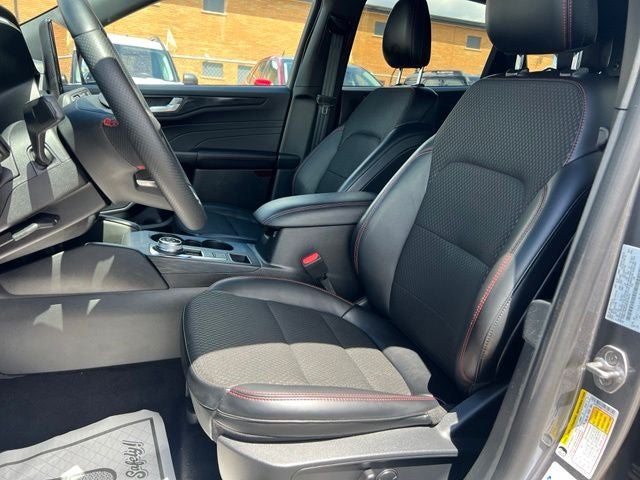 2024 Ford Escape ST-Line Select