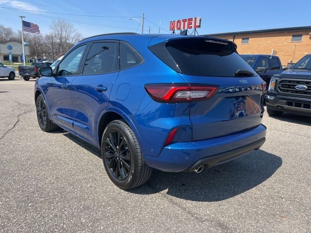 2023 Ford Escape ST-Line Elite