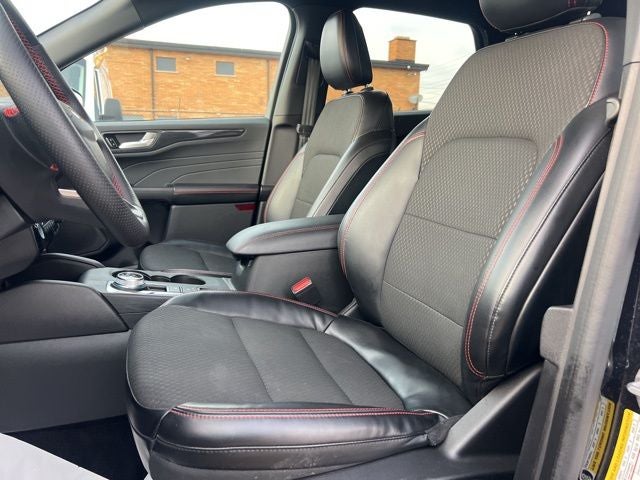 2023 Ford Escape ST-Line Elite