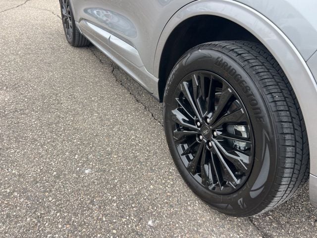 2023 Ford Escape ST-Line Elite