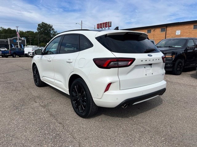 2024 Ford Escape ST-Line Elite
