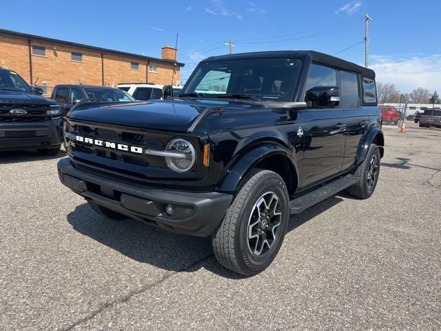 2024 Ford Bronco Outer Banks