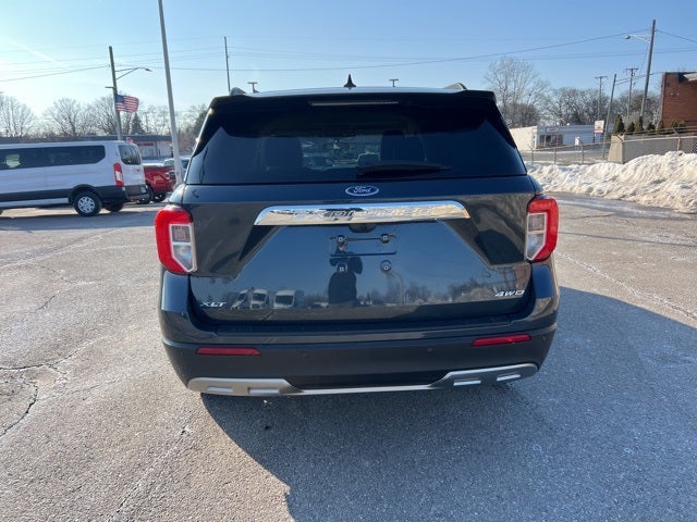 2023 Ford Explorer XLT