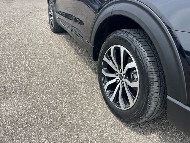 2024 Ford Explorer ST-Line