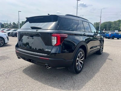 2024 Ford Explorer ST-Line