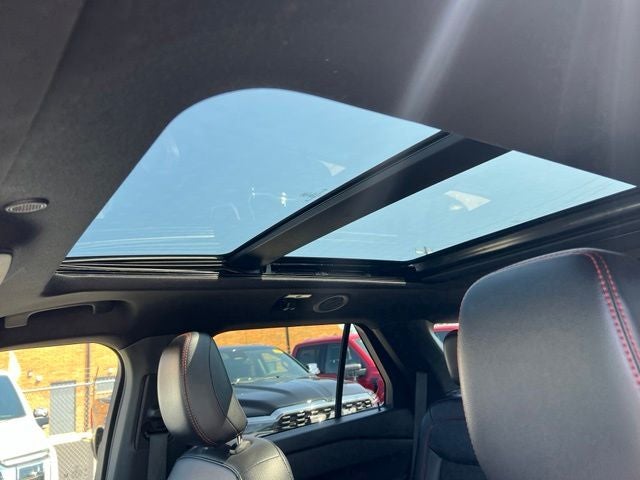 2024 Ford Explorer ST-Line