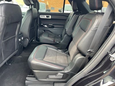 2024 Ford Explorer ST-Line