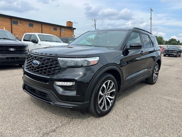 2024 Ford Explorer ST-Line