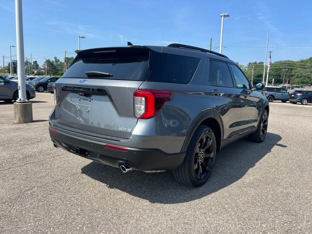 2024 Ford Explorer ST-Line