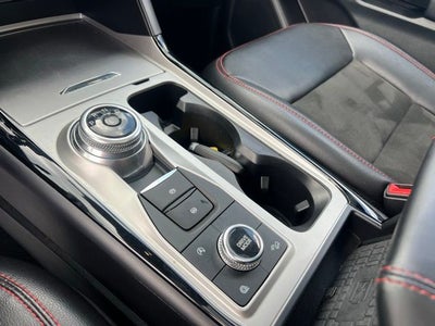2024 Ford Explorer ST-Line