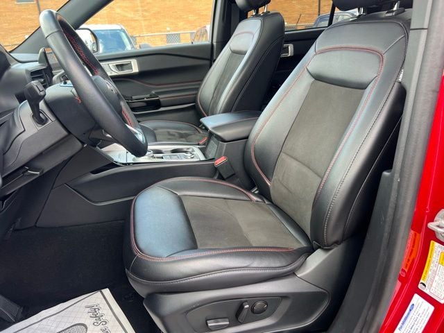 2024 Ford Explorer ST-Line