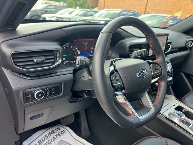 2024 Ford Explorer ST-Line