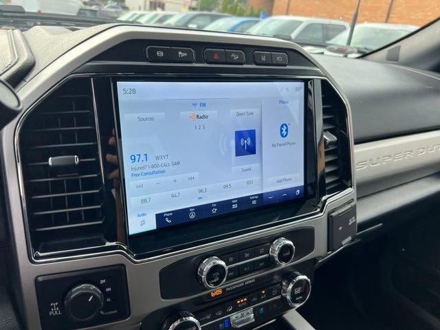 2022 Ford F-350SD Lariat