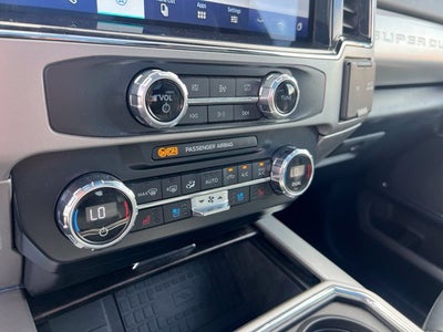 2022 Ford F-350SD Lariat