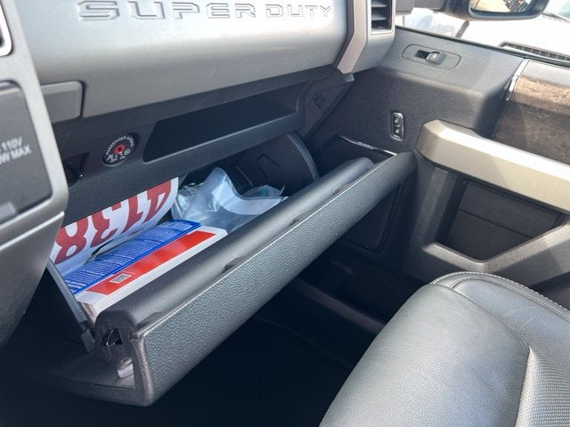 2022 Ford F-350SD Lariat
