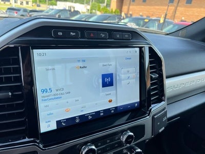 2022 Ford F-350SD Lariat