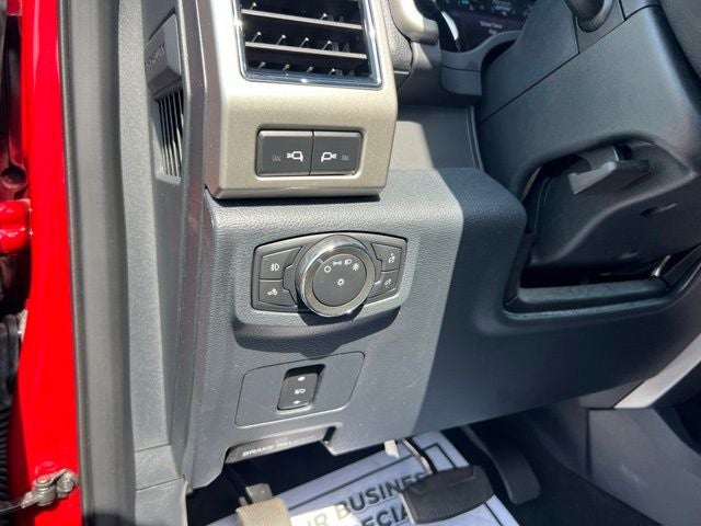 2022 Ford F-350SD Lariat