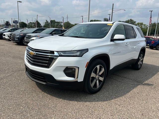 2023 Chevrolet Traverse LT Leather