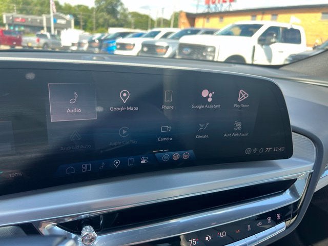 2024 Cadillac LYRIQ Sport