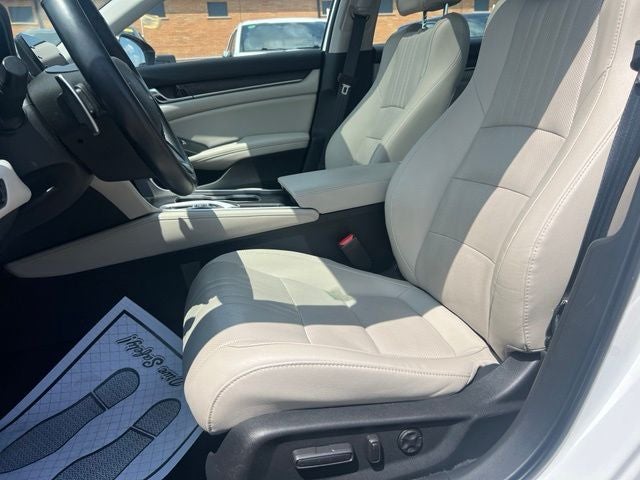 2020 Honda Accord Touring 2.0T
