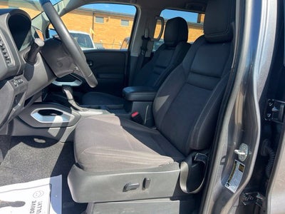 2022 Nissan Frontier SV