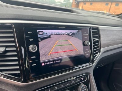 2022 Volkswagen Atlas Cross Sport 2.0T SE w/Technology
