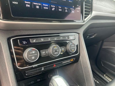 2022 Volkswagen Atlas Cross Sport 2.0T SE w/Technology