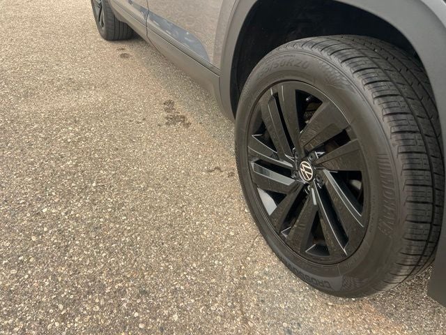 2022 Volkswagen Atlas Cross Sport 2.0T SE w/Technology