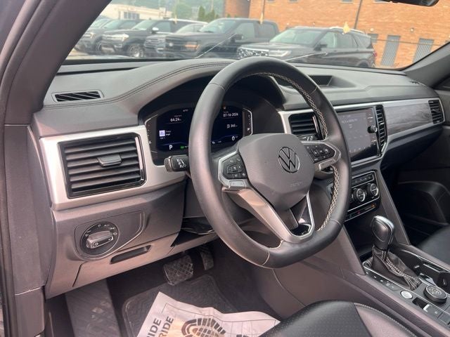 2022 Volkswagen Atlas Cross Sport 2.0T SE w/Technology
