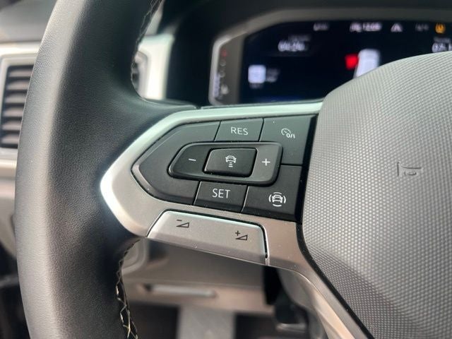 2022 Volkswagen Atlas Cross Sport 2.0T SE w/Technology