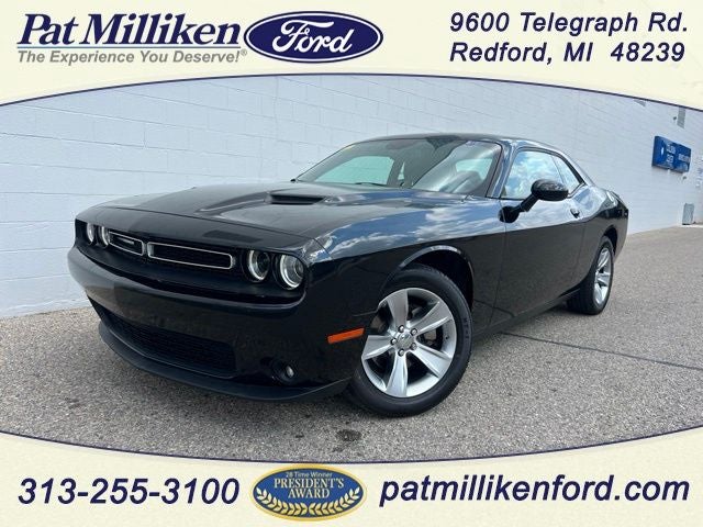 2022 Dodge Challenger SXT