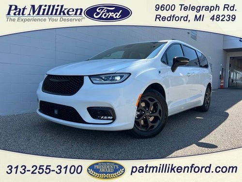 2024 Chrysler Pacifica Hybrid Select S Appearance