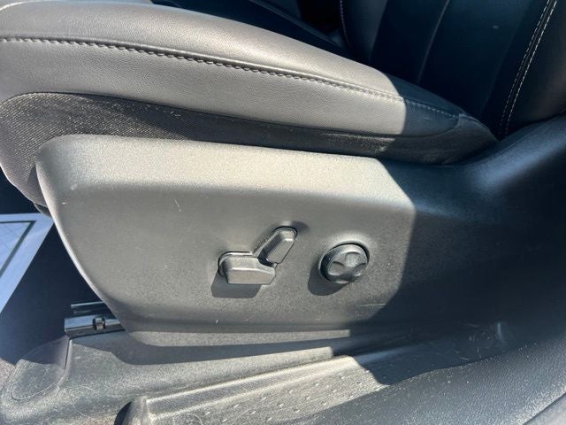 2024 Chrysler Pacifica Hybrid Select S Appearance