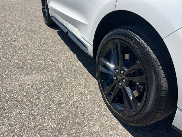 2024 Ford Edge ST