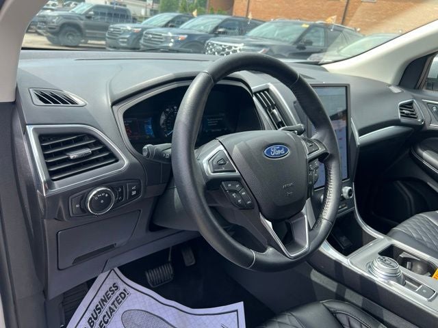 2023 Ford Edge Titanium