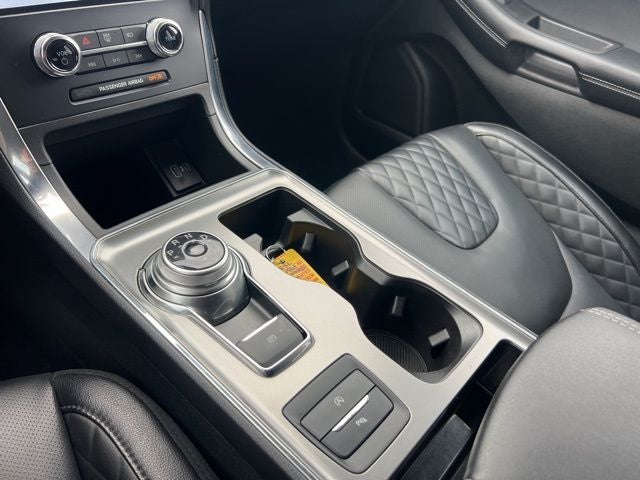 2023 Ford Edge Titanium