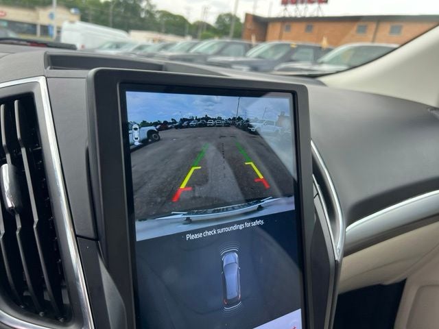2024 Ford Edge Titanium