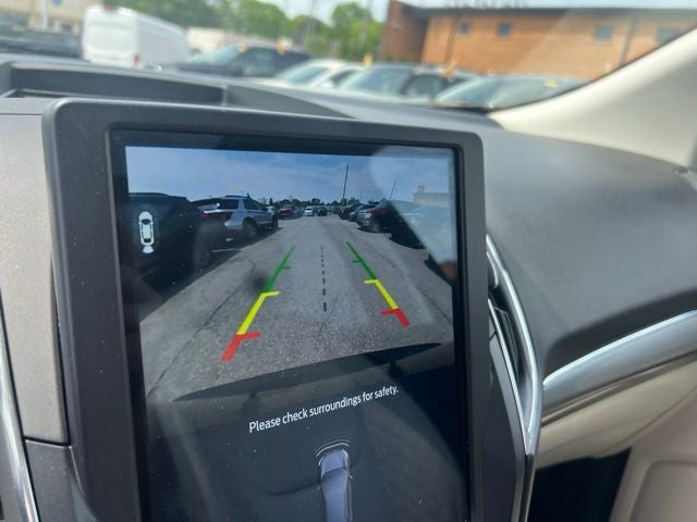 2023 Ford Edge Titanium